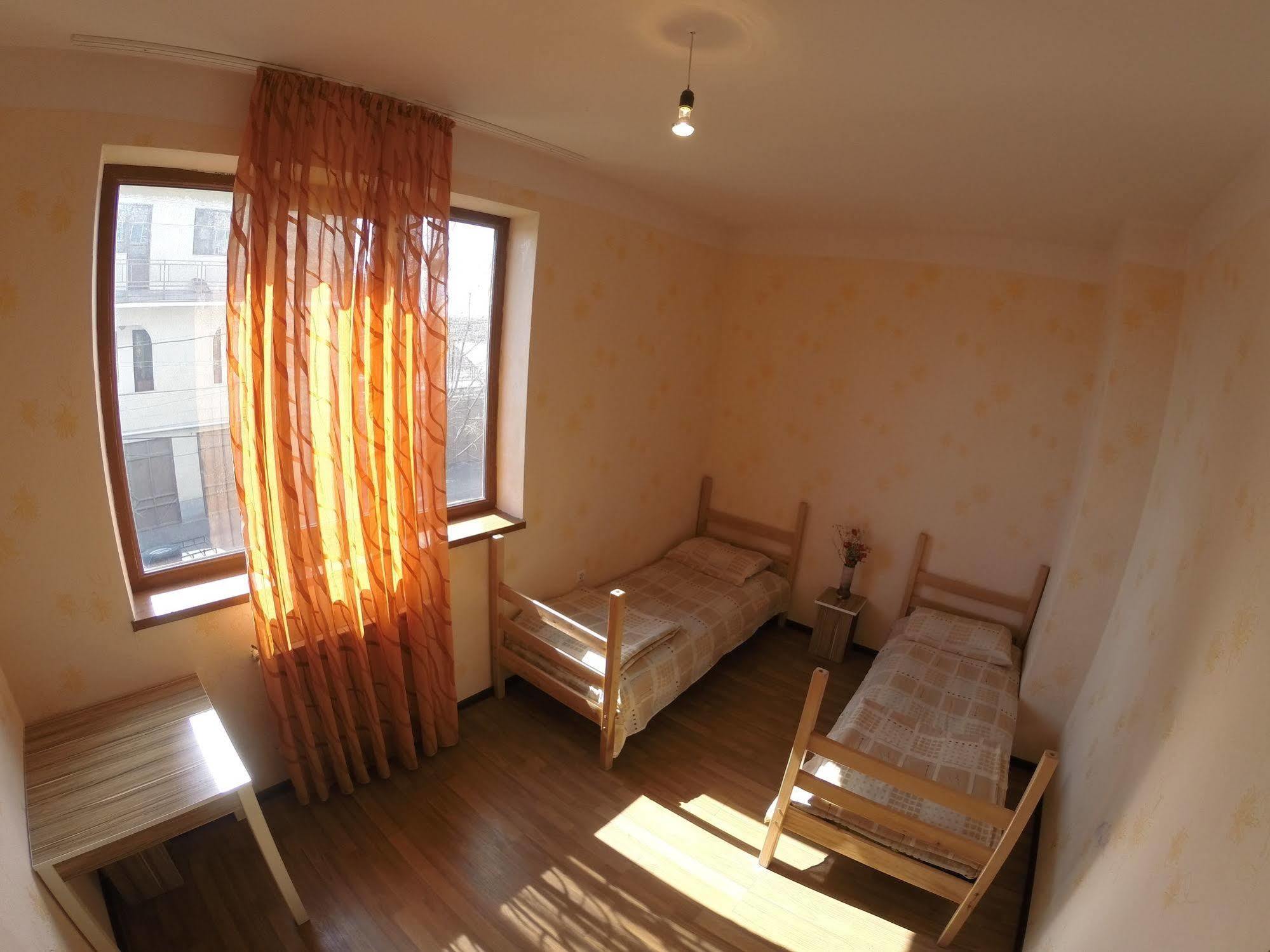 Glide Hostel Erywań Zewnętrze zdjęcie